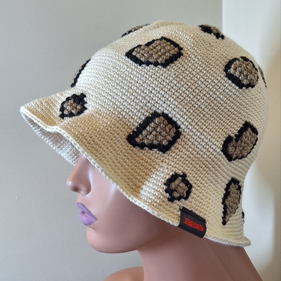 RSS handmade crochet bucket hat size S, leopard style embroidery - Picture 5 of 5